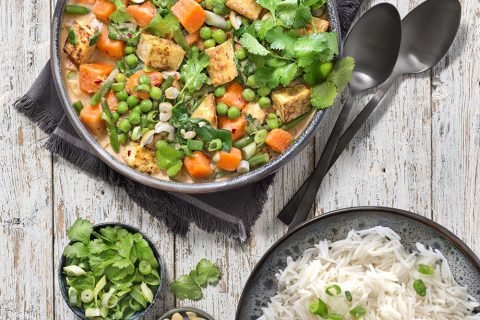 Curry de tofu aux légumes – vegan